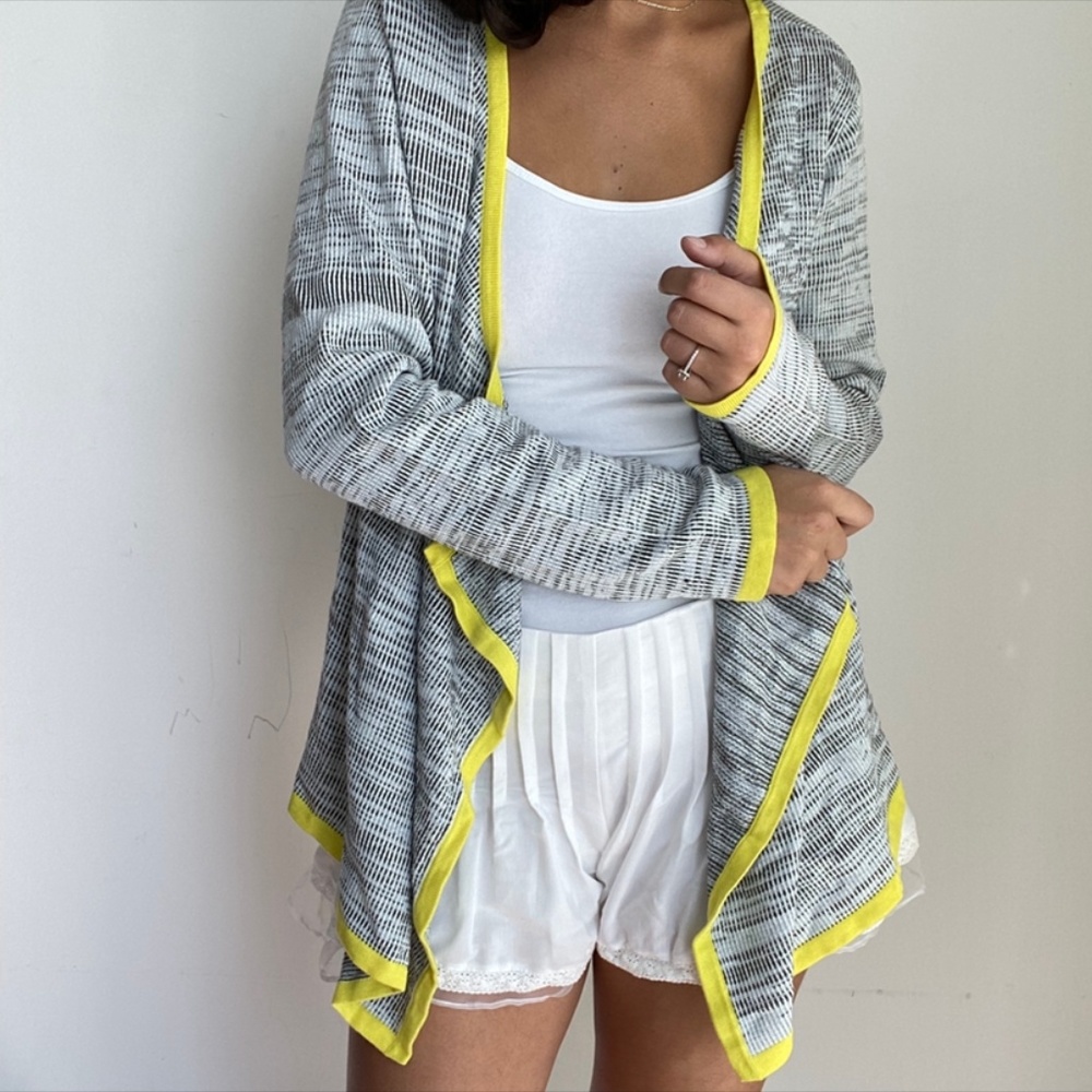 1 LEFT THML waterfall draped open front cardigan - Picture 2 of 7